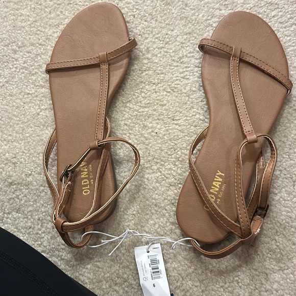 Old navy tan sandals - Picture 1 of 2